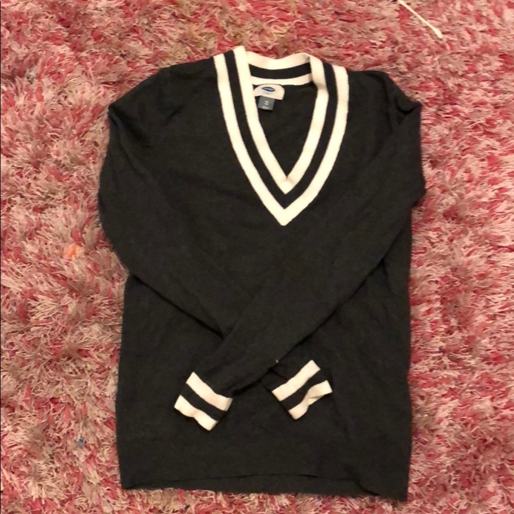 Old navy sweater